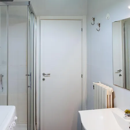 ベッド・アンド・ブレックファスト All'ombra Del Duomo